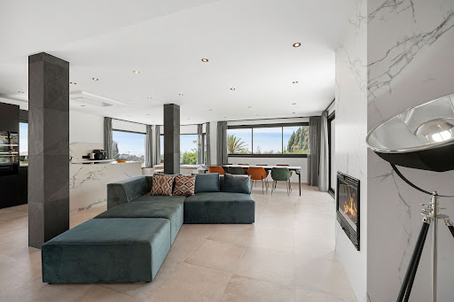 House 4
