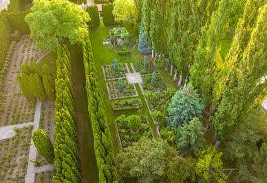 Maison avec jardin 1