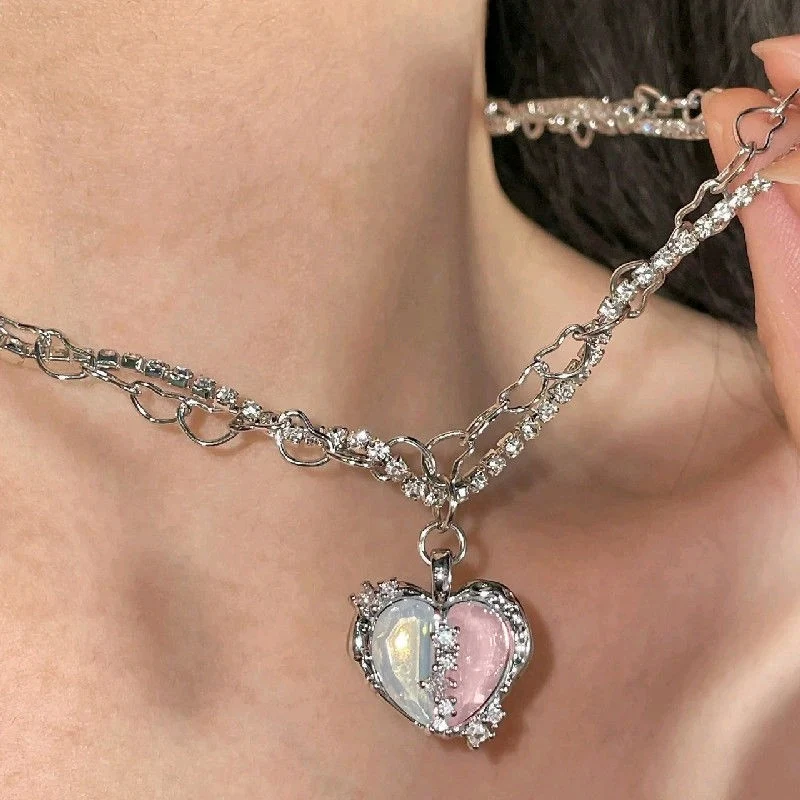 Dames Love Planet Pink Diamond Love Ketting. Perfect cadeau voor haar. Toon je liefde met deze unieke en elegante ketting.