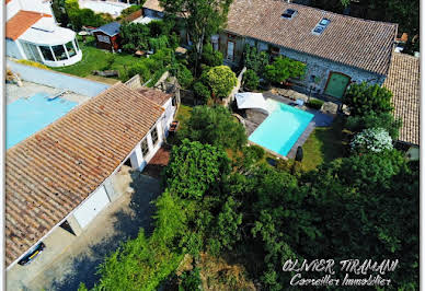 Maison avec piscine et terrasse 7