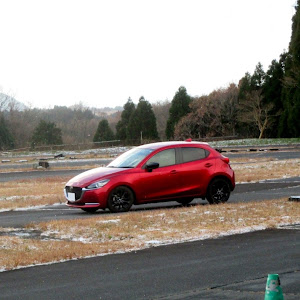 MAZDA2 DJLFS