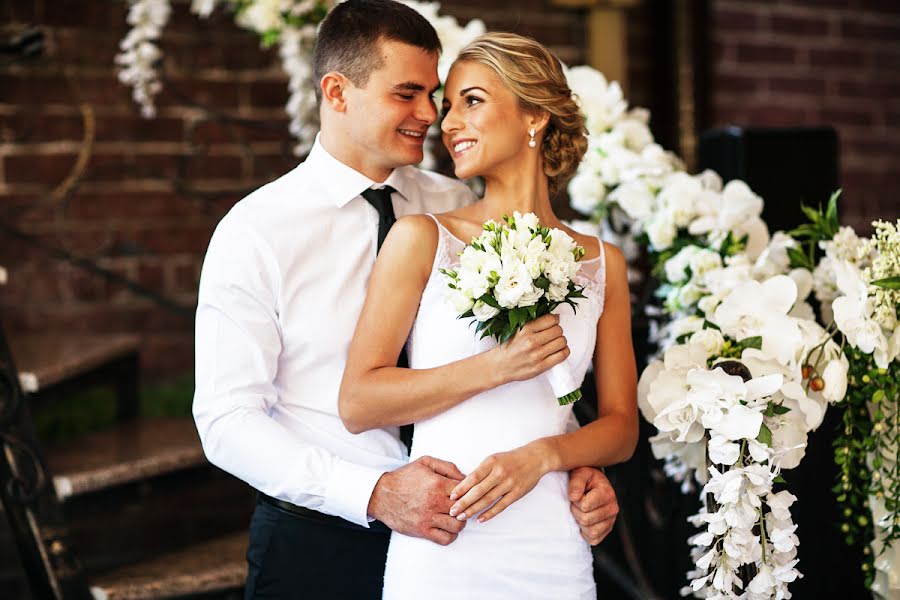 Fotógrafo de casamento Aleksandr Khalin (alexhalin). Foto de 19 de dezembro 2014