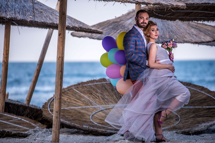 Wedding photographer Cosmin Calispera (cosmincalispera). Photo of 1 February 2018