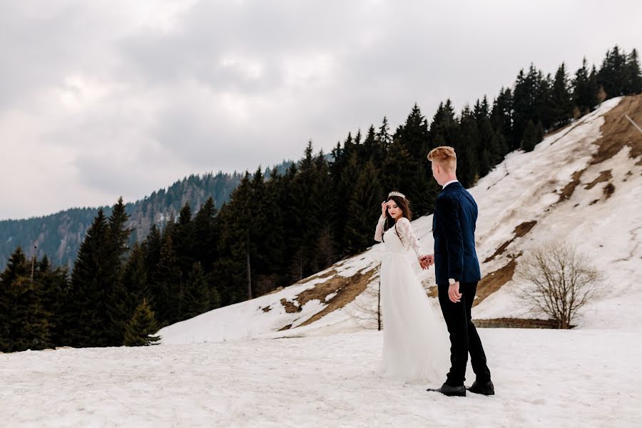 Fotograful de nuntă Meddi Simona Caprar Meddison (meddison). Fotografia din 4 februarie 2020