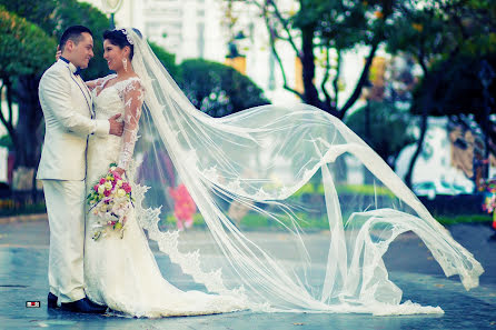 結婚式の写真家Mauricio Durán Bascopé (madestudios)。2016 8月1日の写真