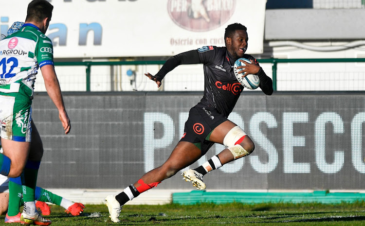 Sharks fullback Aphelele Fassi gave a man of the match performance as his side beat the Scarlets in the URC in Durban.