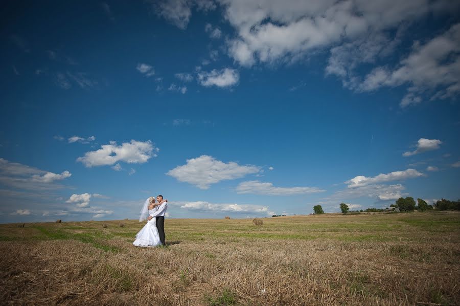 Wedding photographer Sergey Zakrevskiy (photografer300). Photo of 24 August 2013