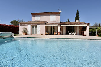 villa à Mougins (06)