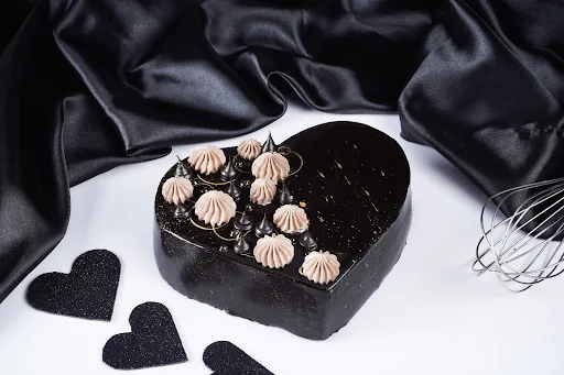 Chocolate Truffle Heart Cake [Eggless]