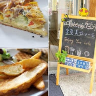 Freeway 73 Brunch & Snack 早午餐