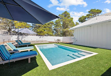 House with pool and terrace 2