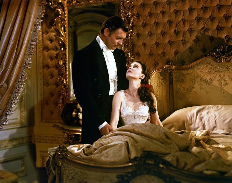 Rhett And Scarlett Actors Clark Gable (1913 - 1967) and Vivien Leigh as Rhett Butler and Scarlett O'Hara (1901 - 1960) in the film 'Gone with the Wind', 1939. (Photo by Silver Screen Collection/Archive