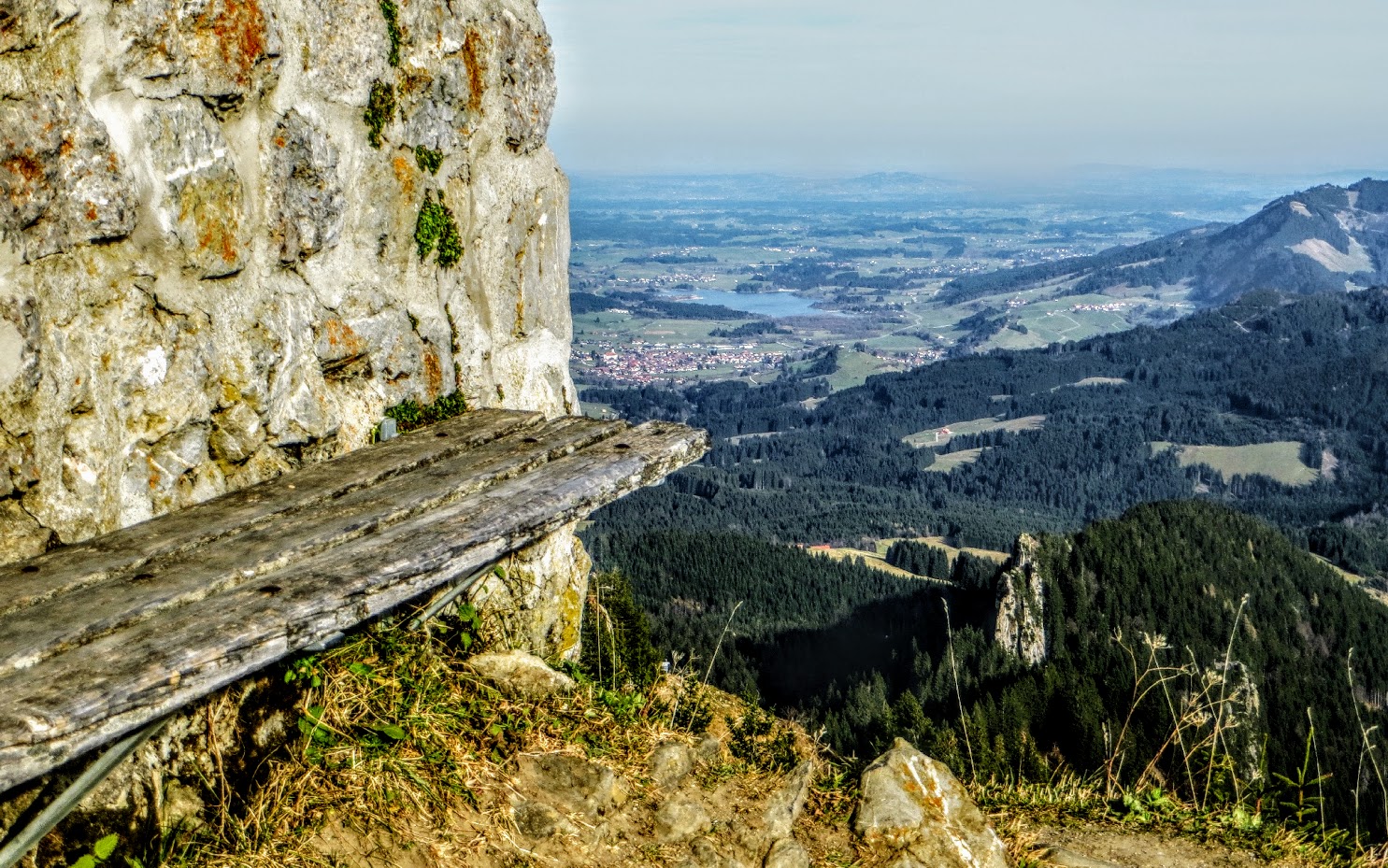 Weiheralpe Berggasthof Alpenblick Grünten Auf dem Ried Richtung Wertacher Hörne. Hühnermoos die Roßbergalpe Grüntenhütte Übelhorn Sonthofen Allgäu Bayern