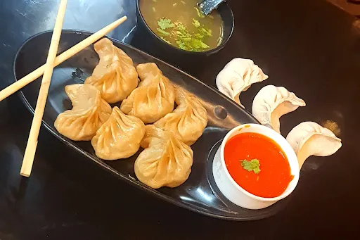 Whole Wheat Chicken Momos [8 Pieces]