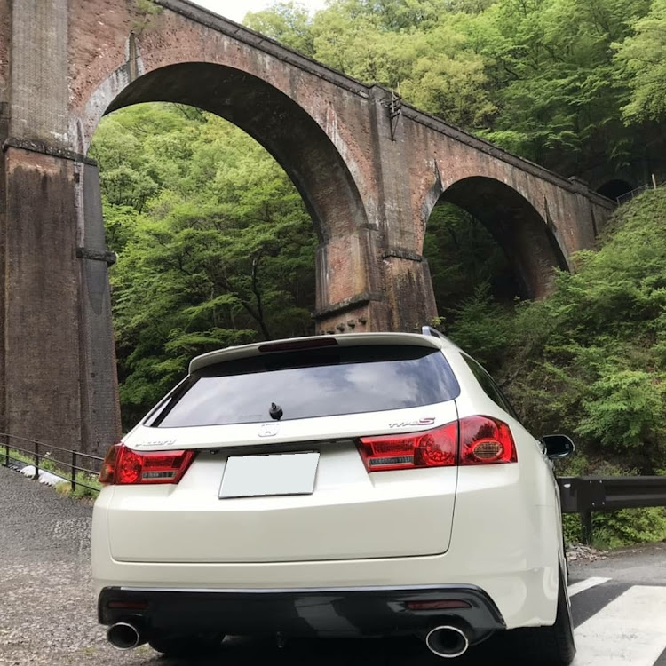 アコードツアラーのカメ活・スパシャン・めがね橋・県はまたぎませんに関するカスタム事例の投稿画像2枚目