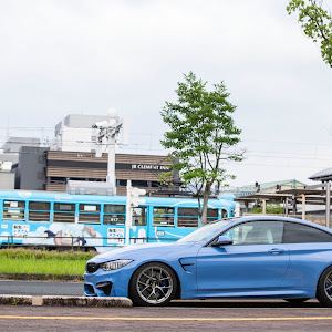 M4 クーペ F82