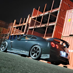 NISSAN GT-R R35