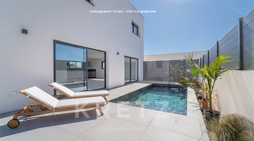 Seaside house with garden 1