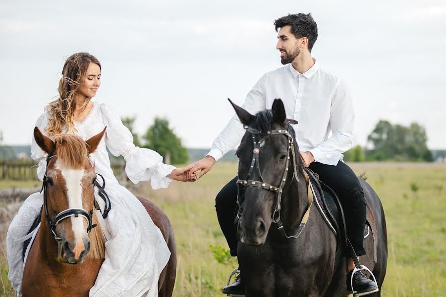 Fotógrafo de casamento Yuriy Goncharenko (shensugor). Foto de 24 de agosto 2019