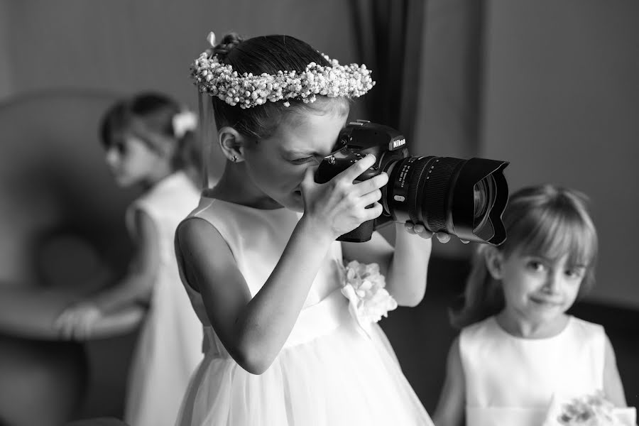 Fotógrafo de casamento Giuseppe Petix (petix). Foto de 5 de outubro 2023