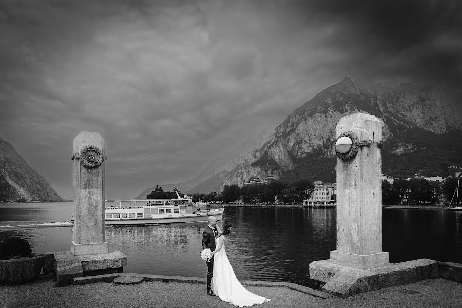 Fotografo di matrimoni Roberto De Riccardis (robertodericcar). Foto del 2 maggio 2023