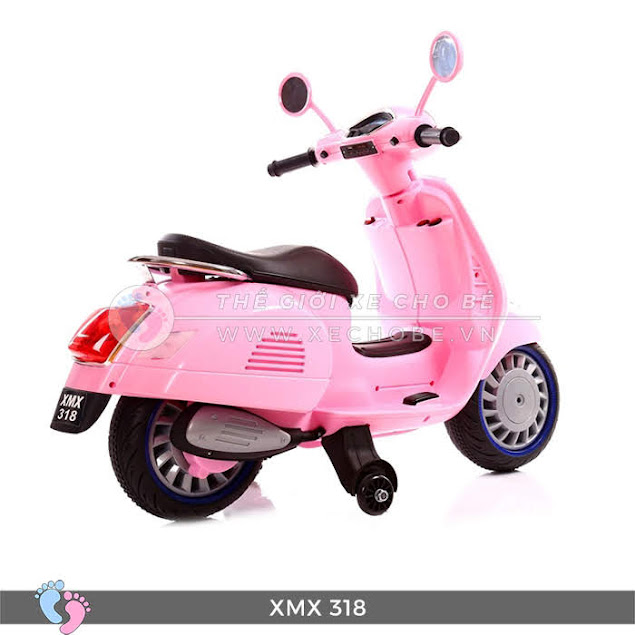 Vespa điện màu hồng cho bé