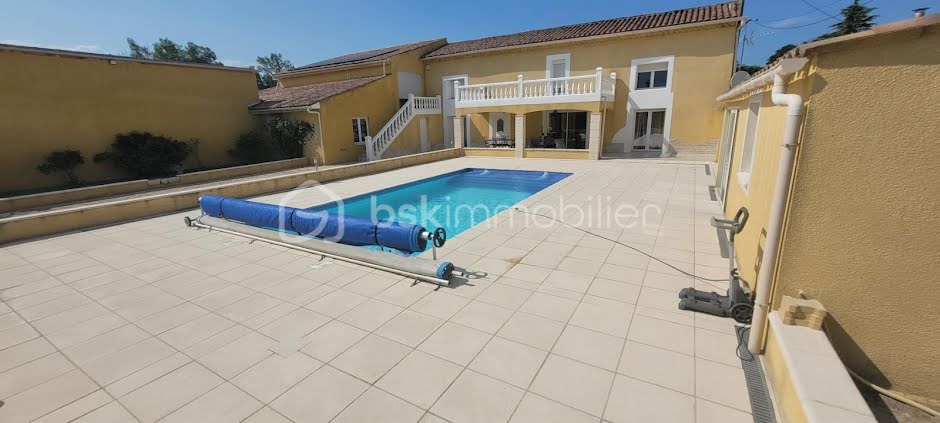 Vente villa 8 pièces 200 m² à Lapalud (84840), 980 000 €