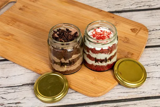 Choco Smoothie And Red Velvet Jar Cake Duet