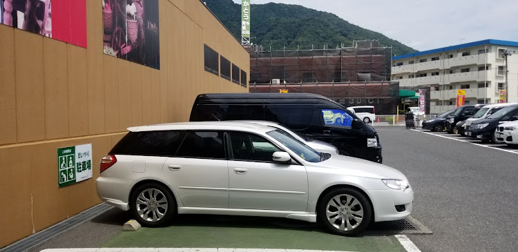 ハイエース スーパーロングのスパロン・SLOC・キャンパー特装車・DIY・スライドテーブルに関するカスタム事例の投稿画像1枚目