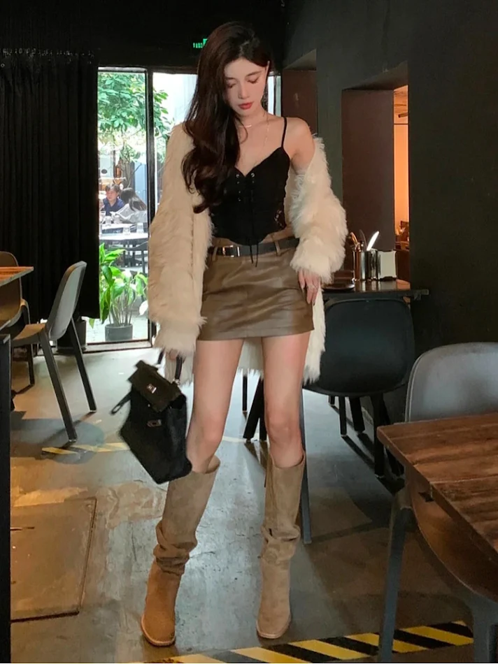 High Knight Women's Big Tube Circumference Pile Style Boots. Comfortable and fashionable boots designed for everyday wea