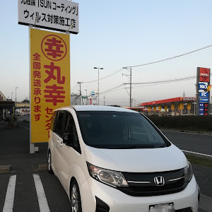 ステップワゴン RP1