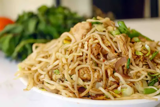 Mixed Hakka Noodles Non Veg