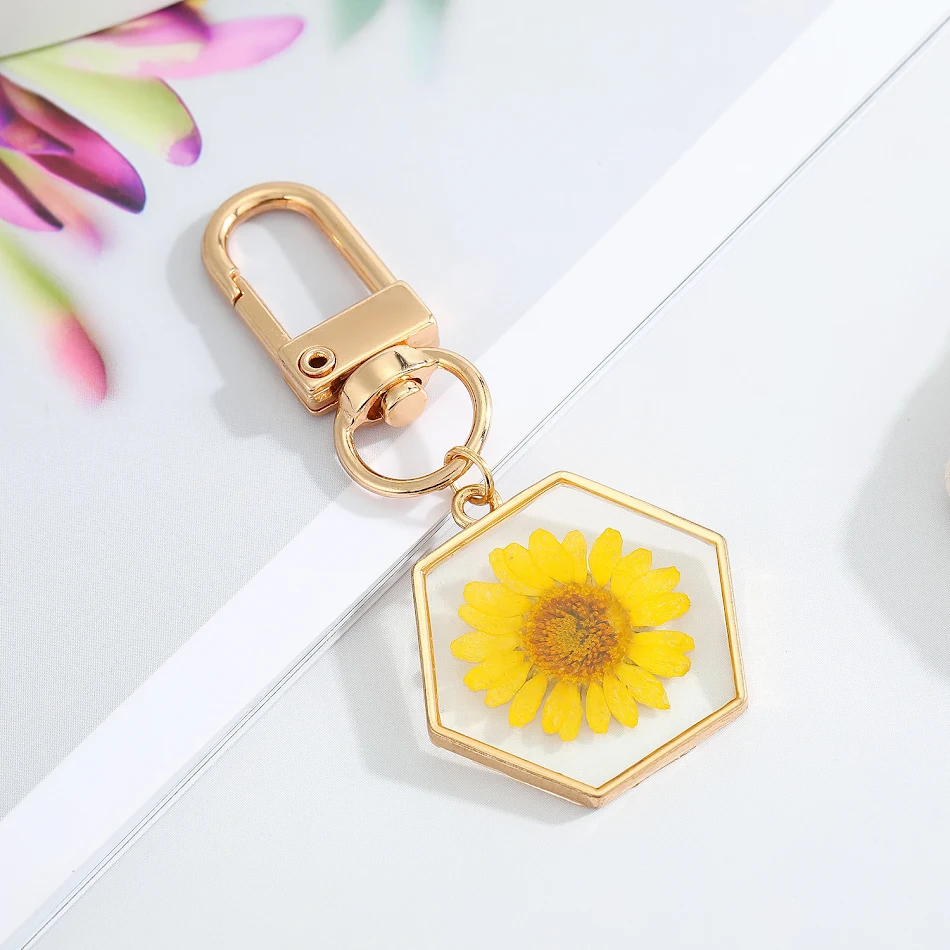 Creatieve sleutelhanger met gedroogde bloemen natuurlijke hanger druppelolie Uniek cadeau personaliseerbaar decoratief item