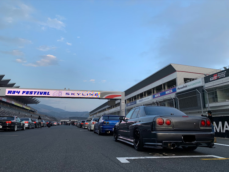スカイラインの34祭り・34ミーティング・シャフトオートサービス・ユーラス・BEAST-Rに関するカスタム事例の投稿画像6枚目