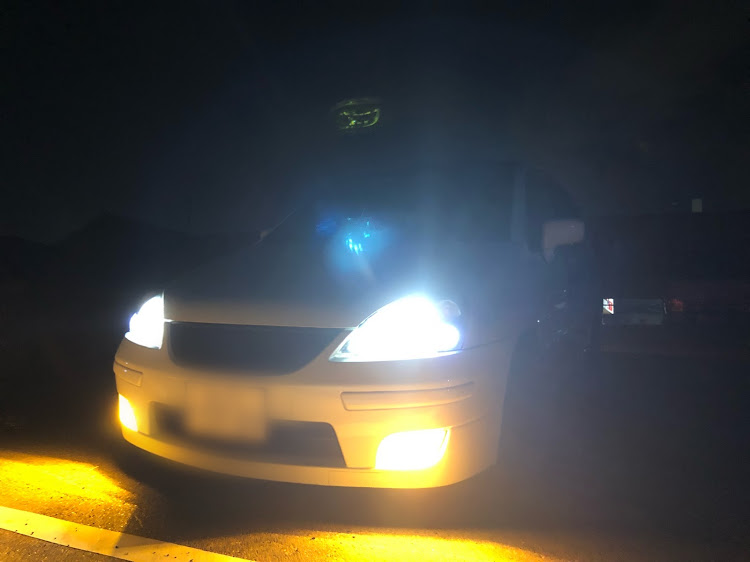 エリオの#スズキ#エリオ#マイナー車#改造#マイナーチェンジ#グリルぶった切った#スモークフィルム・DIYに関するカスタム事例の投稿画像4枚目