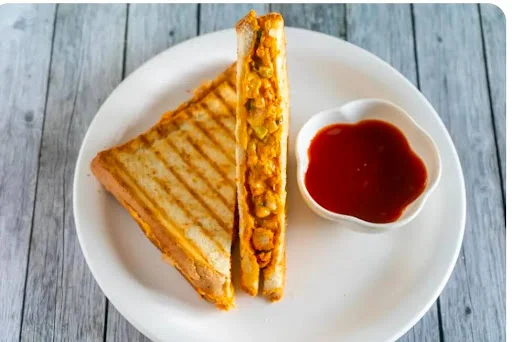 Bombay Chicken Toasted Sandwich