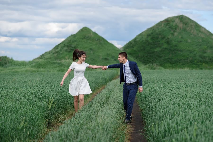 結婚式の写真家Sergey Kupcov (kupec)。2017 6月11日の写真