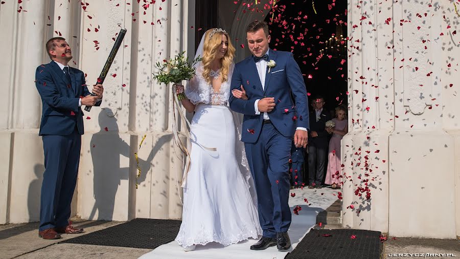 Hochzeitsfotograf Jerzy Czarny (jerzyczarny). Foto vom 11. Februar 2020