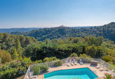 Maison avec piscine et terrasse 8