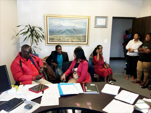 Vavi stages sit in at Cape Town company over worker dismissals