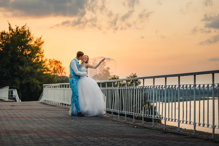 Fotógrafo de casamento Vladimir Nisunov (nvladmir). Foto de 22 de setembro 2017