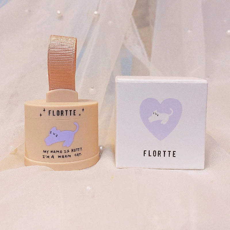 Floria Hairline Shaping Powder Pen voor een vollere haarlijn en bakkebaarden. Vult dunner wordend haar aan, geeft een natuurlijk resultaat en is makkelijk in gebruik.