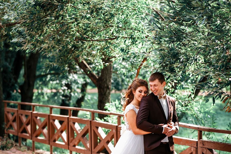 Fotógrafo de casamento Pavel Egorov (egoroff). Foto de 18 de novembro 2017