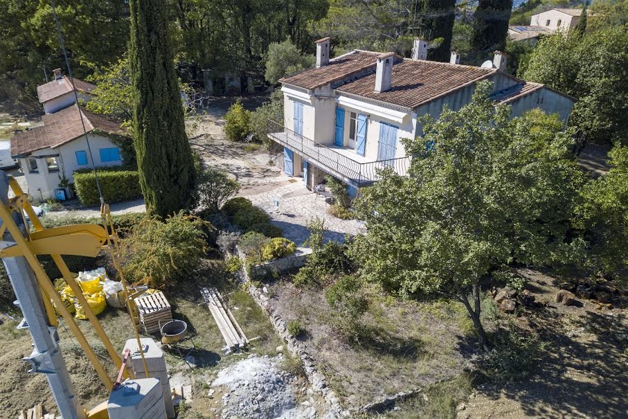 Vente maison 6 pièces 160 m² à Châteauneuf-Grasse (06740), 820 000 €