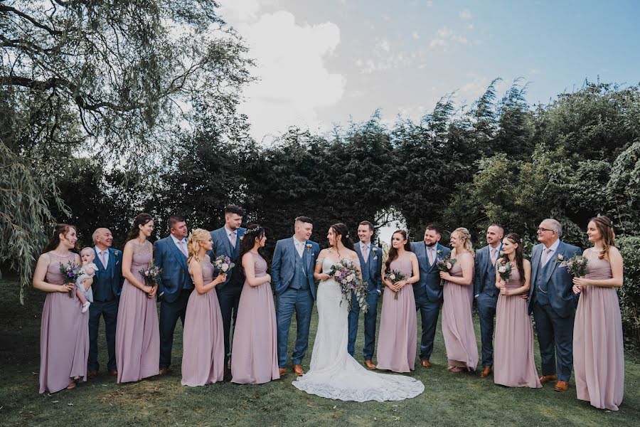 Wedding photographer Laura Richards (laurajayne). Photo of 30 August 2019