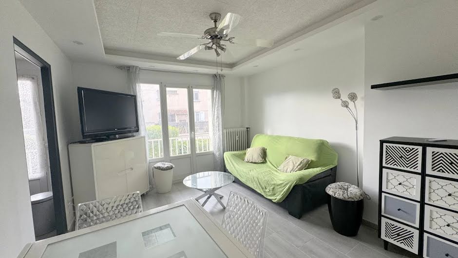 Location  appartement 3 pièces 56 m² à La Seyne-sur-Mer (83500), 799 €