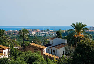 Villa avec piscine et terrasse 12