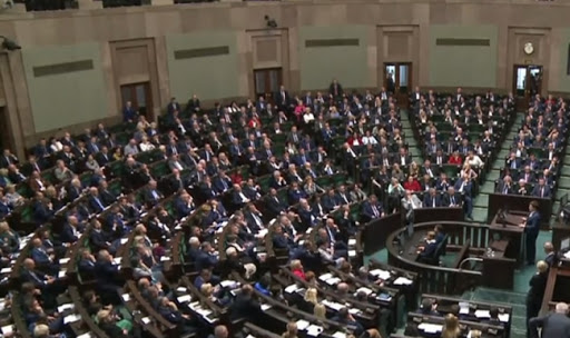 Poljski poslanici smanjili sebi plate za 20 odsto