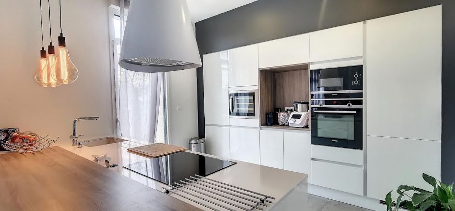 Vente appartement 4 pièces 90 m² à Neuville-sur-Saône (69250), 368 000 €