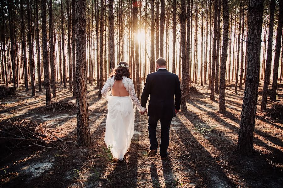 Fotógrafo de casamento Diego Velasquez (velasstudio). Foto de 28 de março 2018